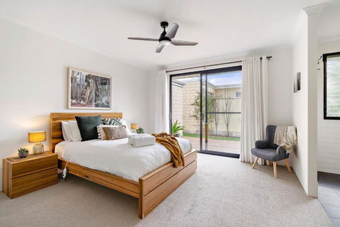 MAINBREAK - DUNSBOROUGH - Accommodation Whitsundays 1