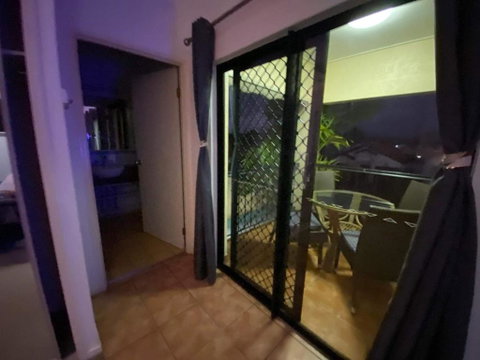 Master Ensuite And Private Balcony - Accommodation Whitsundays 3