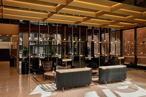 Meriton Suites Melbourne - Accommodation Whitsundays 3