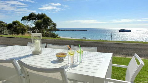 Millpond. - Accommodation Whitsundays 0