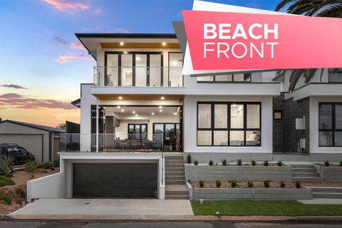 Moana Sands - Luxury Beachfront - Accommodation Whitsundays 0