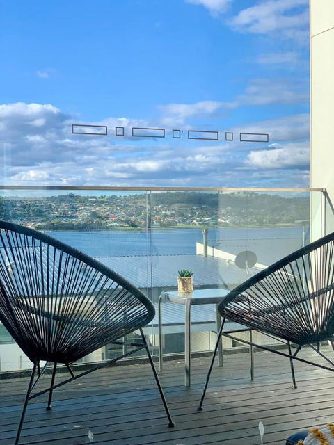 Modern Villa With Water View - Accommodation Whitsundays 2