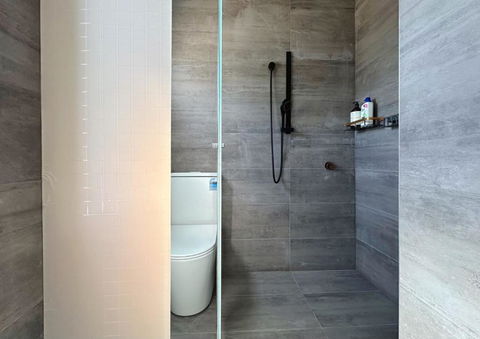 Montrose Double Bed Room Close To City - Accommodation Whitsundays 2