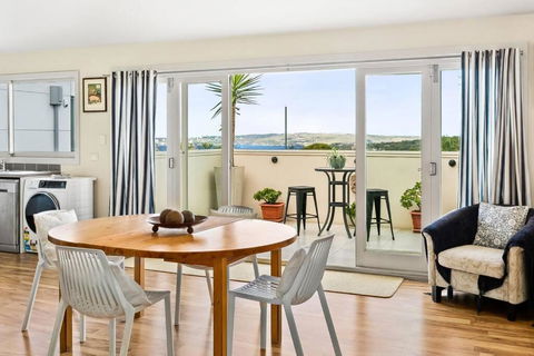 MUS14 - 2 Bedroom Apartment - Muston Street, Mosman - Accommodation Whitsundays 0