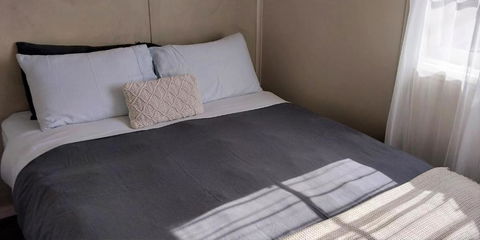 Mt Lyell (Back Cabin) - Accommodation Whitsundays 1