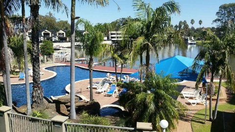 Mulwala Lakeside Apartment - Accommodation Whitsundays 3