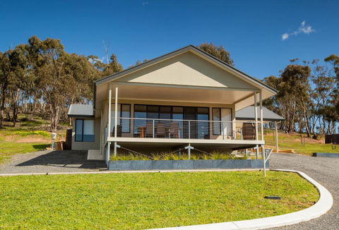 Neagles Retreat Villas - Accommodation Whitsundays 3