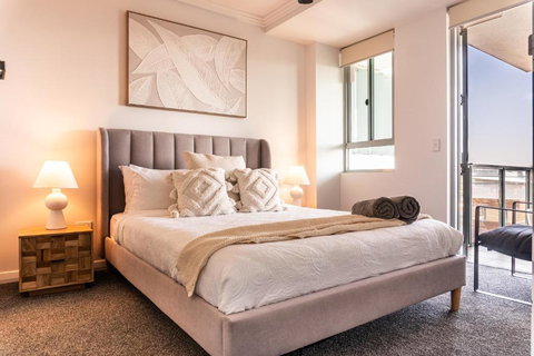 New! Central Palm Beach With Carpark - Accommodation Whitsundays 1