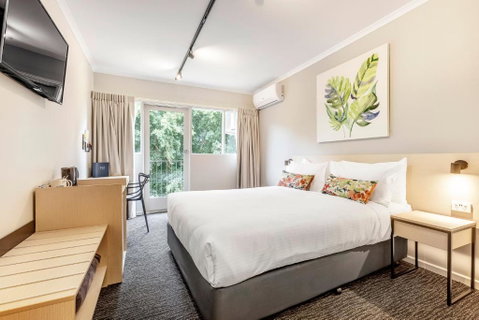 Nightcap At Findon Hotel - Accommodation Whitsundays 0