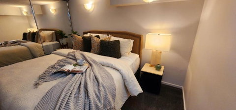 NYC Loft Brisbane, Free Parking! - Accommodation Whitsundays 0