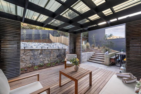 Ocean Beach Retreat - Accommodation Whitsundays 3