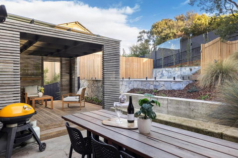 Ocean Beach Retreat - Accommodation Whitsundays 2