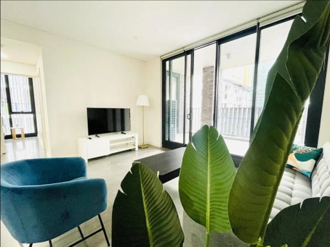 Olympic Park Oasis - New 3b2b Condo - Pool, Parking - Accommodation Whitsundays 1