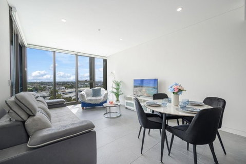 Olympic Park Stylish Apt With Gym Pool Good View - Accommodation Whitsundays 0