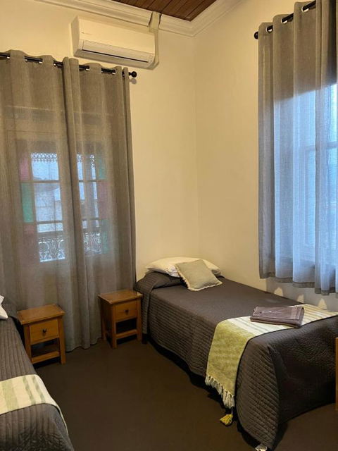 Oriental Hotel Tumut - Accommodation Whitsundays 2