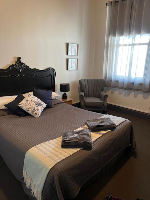 Oriental Hotel Tumut - Accommodation Whitsundays 0
