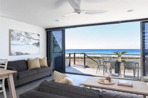 Pacific Dawn On The Beach Two - Accommodation Whitsundays 0