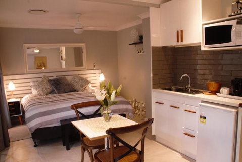 Paperbark Bed & Breakfast - Accommodation Whitsundays 3