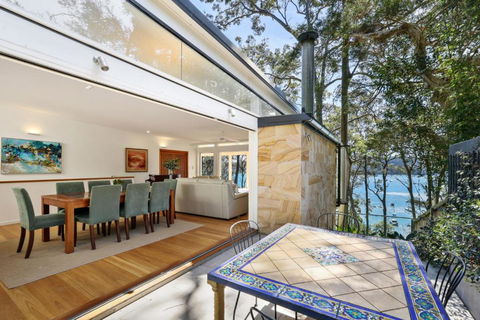 Paradise Villa - Pittwater Views - Accommodation Whitsundays 0