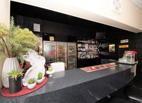 Parkside Motel Ayr - Accommodation Whitsundays 2