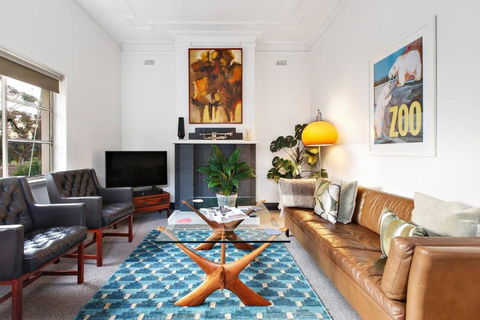 Parkside Hideaway - Beautiful Art Deco Near Zoo - Accommodation Whitsundays 0