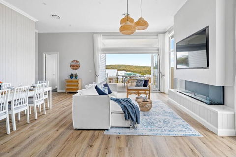 Playa Azul-Beach House On Catherine Hill Bay And Moonee Beach - Accommodation Whitsundays 2