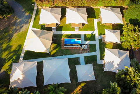 Poinciana At Cooee Bay - Accommodation Whitsundays 1