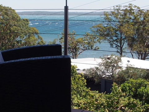 Pollys View 117A Government Road - Accommodation Whitsundays 0