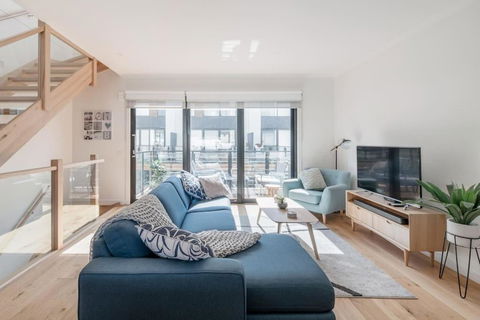 Perfect Port Melbourne Townhouse - Accommodation Whitsundays 0