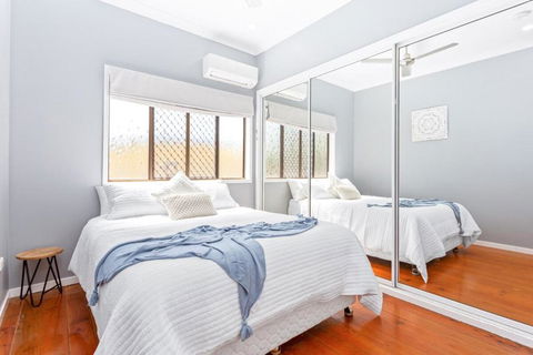 Perfect Cooee Bay Beach Getaway! - Accommodation Whitsundays 3