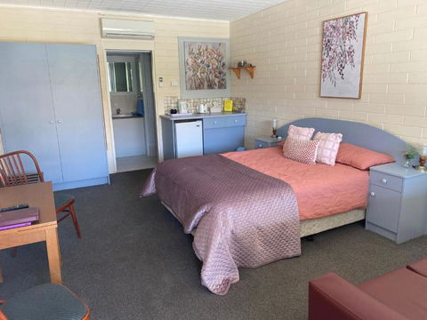 Peterborough Motel - Accommodation Whitsundays 1