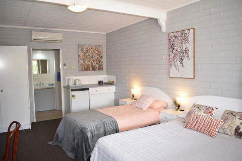 Peterborough Motel - Accommodation Whitsundays 0