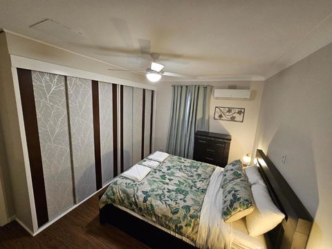 Phoenix House - Accommodation Whitsundays 2