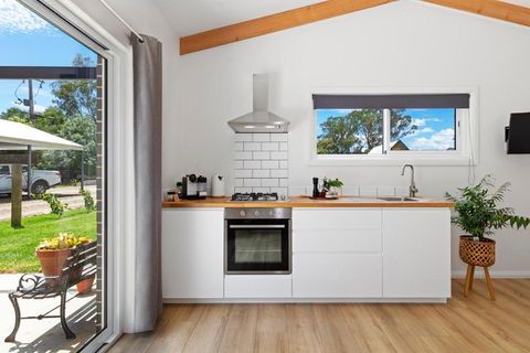 Piccolo B&B - The Perfect Getaway - Accommodation Whitsundays 0