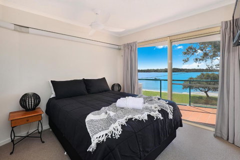 PICNIC7- PICTURE PERFECT PICNIC POINT - Accommodation Whitsundays 2