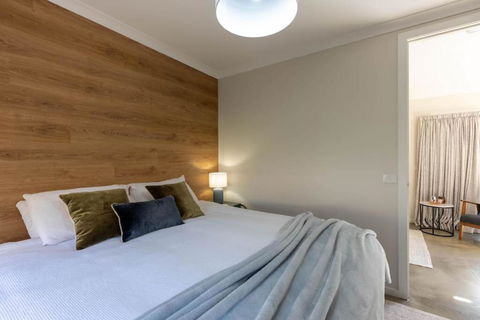 Pine Beach Guest House In The Heart Of Balnarring - Accommodation Whitsundays 3