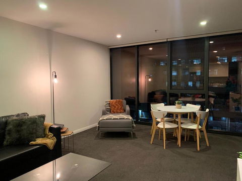 Plush @ Benjamin Way Belconnen - Accommodation Whitsundays 2