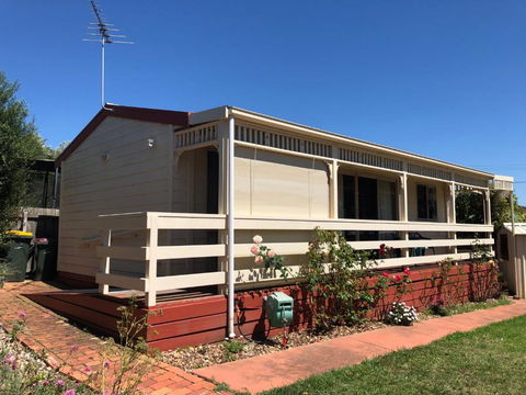 Portarlington Holiday Apartment - Accommodation Whitsundays 0
