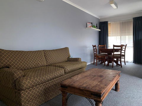 Portarlington Holiday Apartment - Accommodation Whitsundays 3