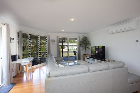 Rainbow Tides - Accommodation Whitsundays 3