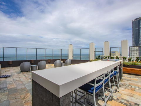 Premium Oceanfront Unit At Rhapsody Surfers Paradise - Accommodation Whitsundays 2