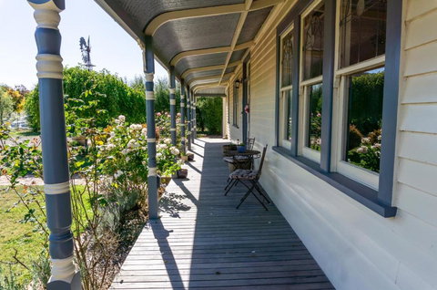 Pound Hill Cottage - Accommodation Whitsundays 2