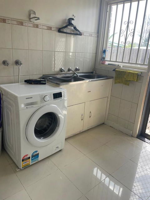 Private Room Near Melbourne Airport - Accommodation Whitsundays 1