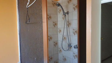 Private Room With Shared Facilities W - Accommodation Whitsundays 2