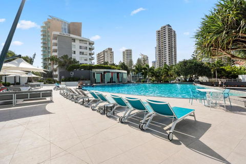Q Tower Amazing Ocean Views 22nd Level Heated Pools Sleeps 6 - Optimise BNB - Accommodation Whitsundays 3