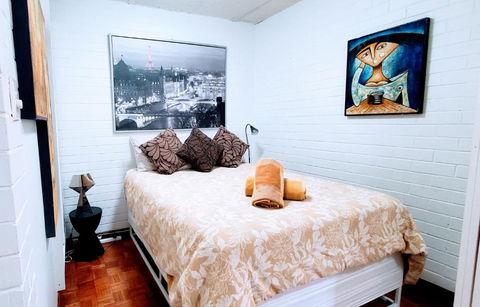 Quaint & Tranquil Subiaco 1 Bedroom Apartment - Accommodation Whitsundays 0