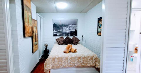 Quaint & Tranquil Subiaco 1 Bedroom Apartment - Accommodation Whitsundays 1