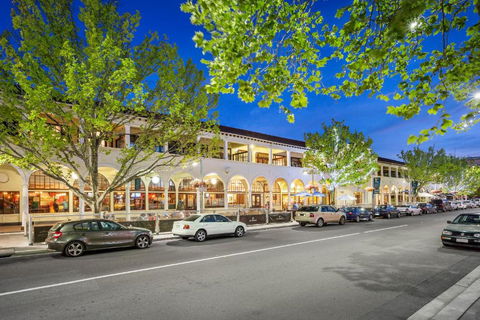 Quest Canberra - Accommodation Whitsundays 0