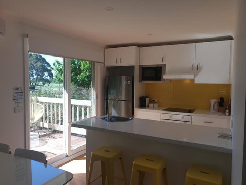 Race Course Apartments - Accommodation Whitsundays 3