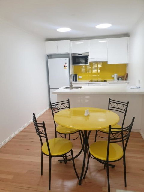 Race Course Apartments - Accommodation Whitsundays 2